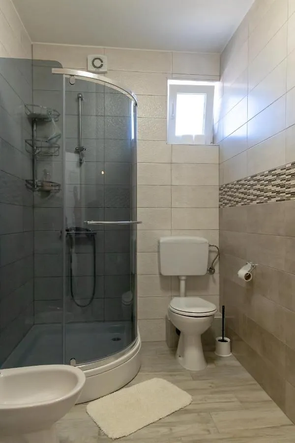 פורץ Apartmani Pranjic